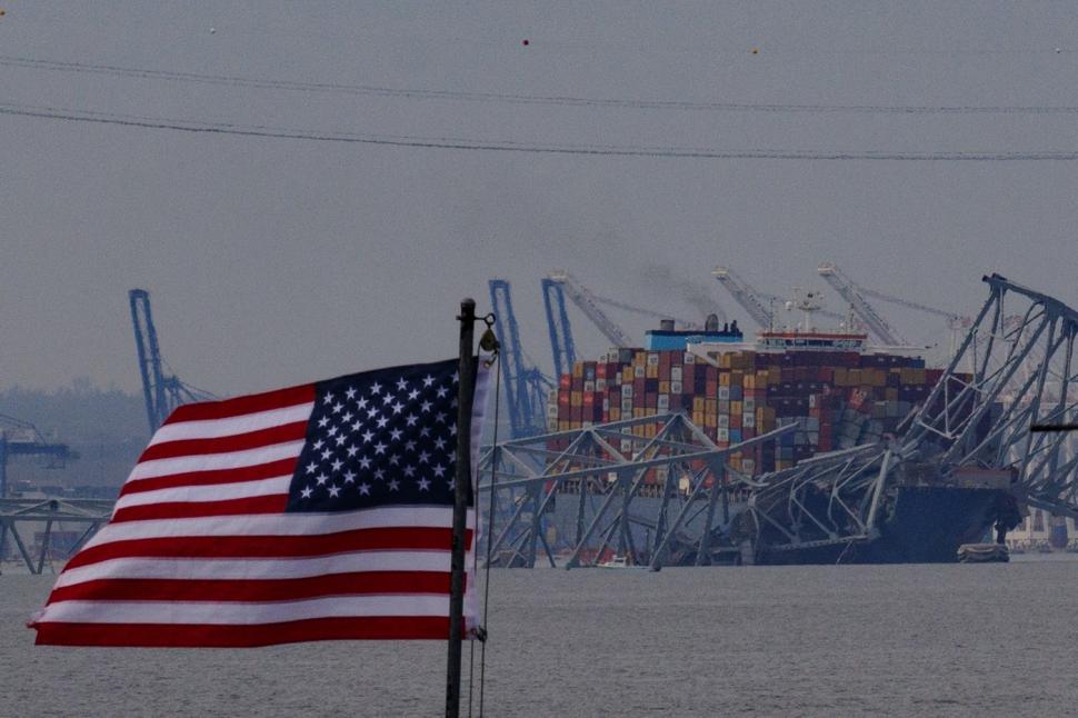 Căutări suspendate, după prăbușirea podului uriaș din Baltimore. Dispăruții sunt presupuși morți | Imaginile care arată amploarea dezastrului 894012