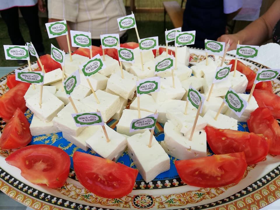 Satul din România unde fermierii fac cea mai gustoasă brânză, înregistrată la OSIM | Motivul pentru care preparatul are un gust unic 894051