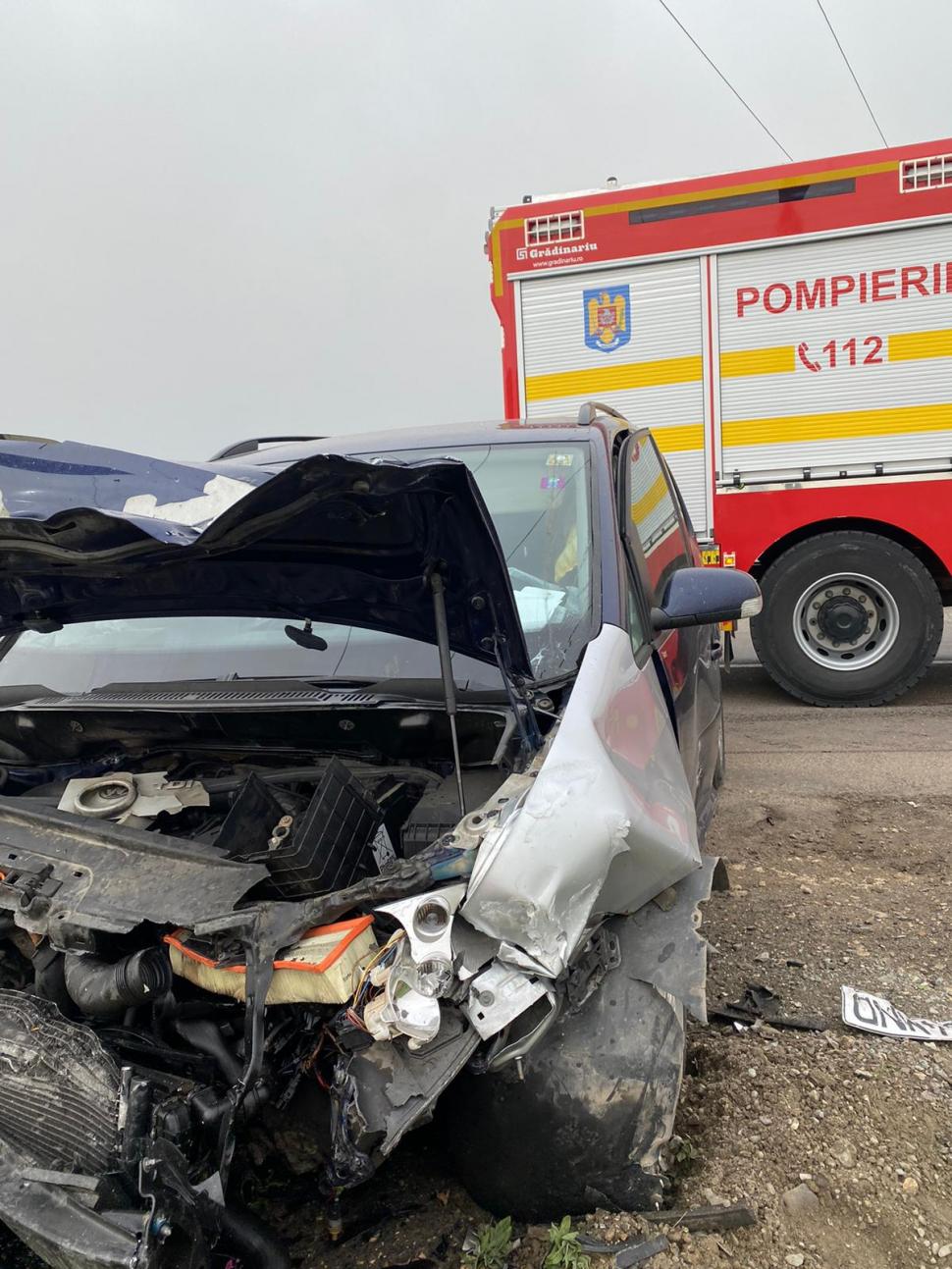 Accident rutier între trei maşini, pe DN3C, în Constanţa! Trei bărbaţi au ajuns la spital 894240