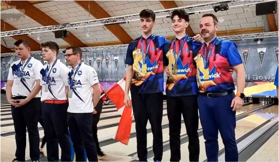 Aur pentru România la Campionatul European de bowling juniori | Mihai Dragnia și Balazs-Becsi Mate îi fac mândri pe români