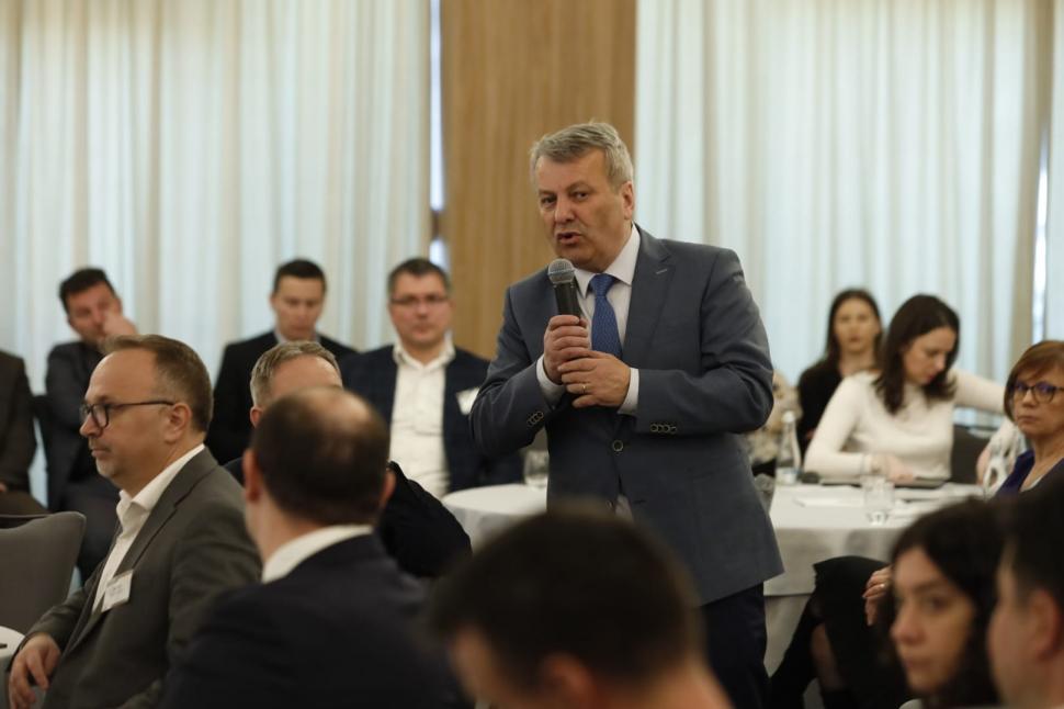 Conferința Europeană a Serviciilor Financiare ECFS 2024 Digitalizare & Sustenabilitate în sectorul financiar – Reglementări şi practici recomandate, Ediţia a VIII-a 894534