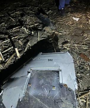 Primele imagini cu drona căzută lângă Brăila. Marcel Ciolacu: "După cum arată craterul, nu avea explozibil!" 894600