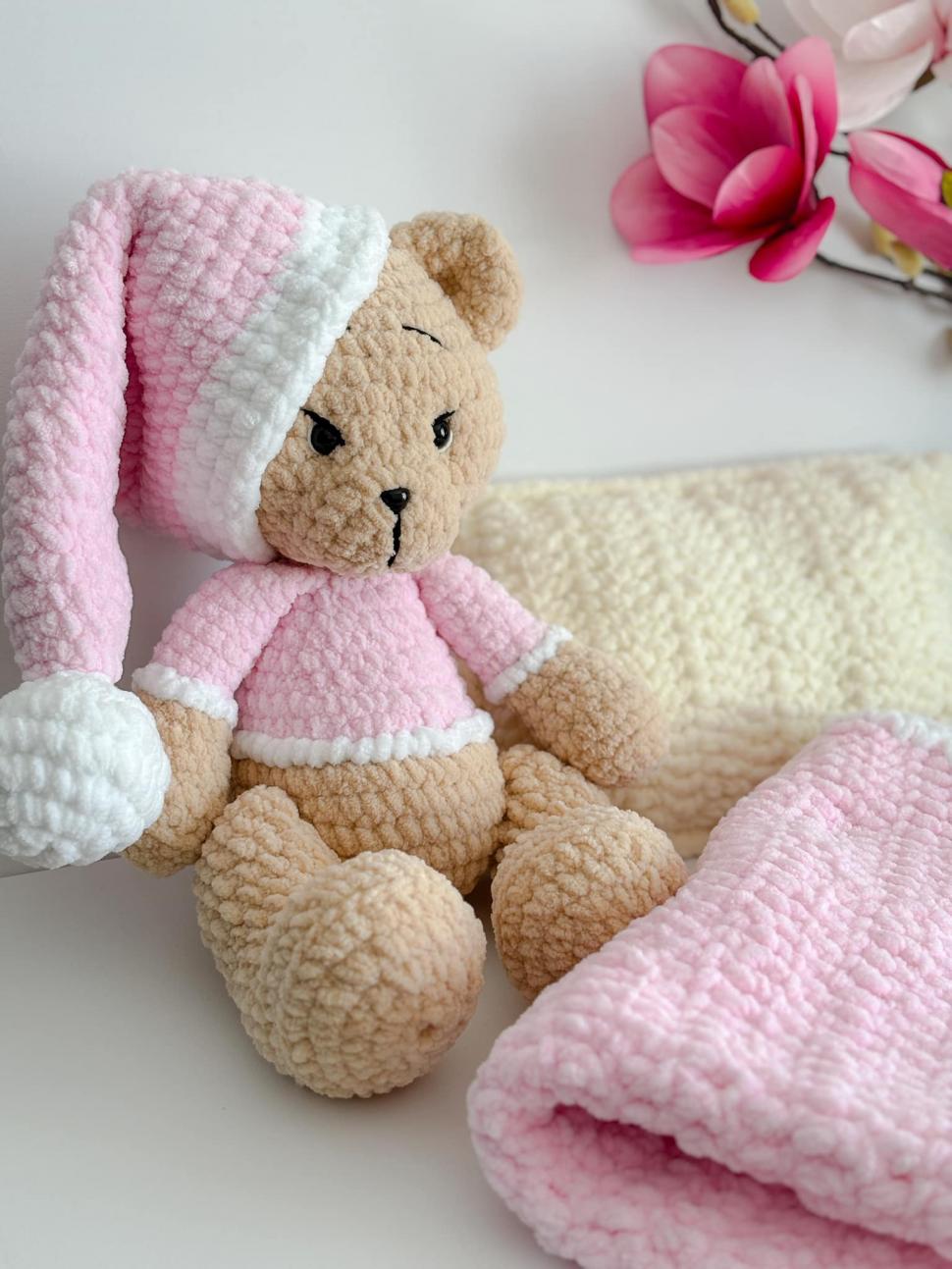 Povestea româncei din Sibiu care și-a deschis afacere cu o investiție de 100 de lei: "De când eram mică, mama m-a învățat" 894659