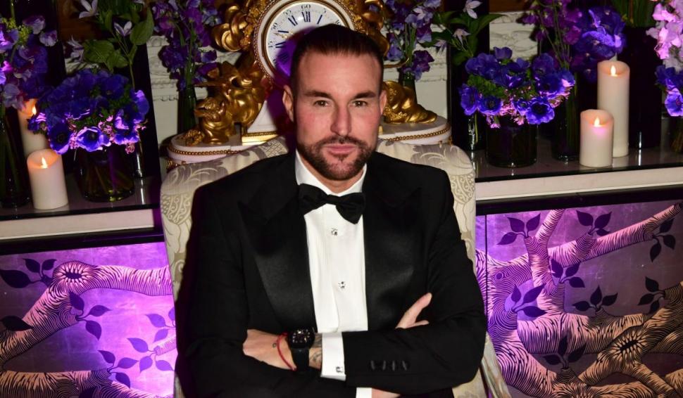 Cine este celebra româncă din Paşcani, însărcinată cu designerul milionar Philipp Plein. Cu o avere de 800.000.000 euro, el și-a părăsit logodnica, cu care are doi copii, pentru a se întoarce la top model 894733