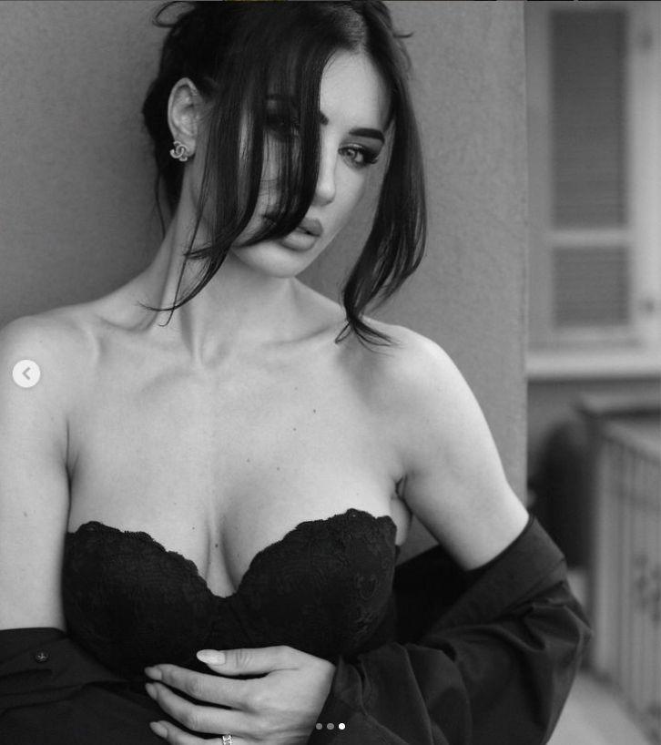 Cine este celebra româncă din Paşcani, însărcinată cu designerul milionar Philipp Plein. Cu o avere de 800.000.000 euro, el și-a părăsit logodnica, cu care are doi copii, pentru a se întoarce la top model 894773