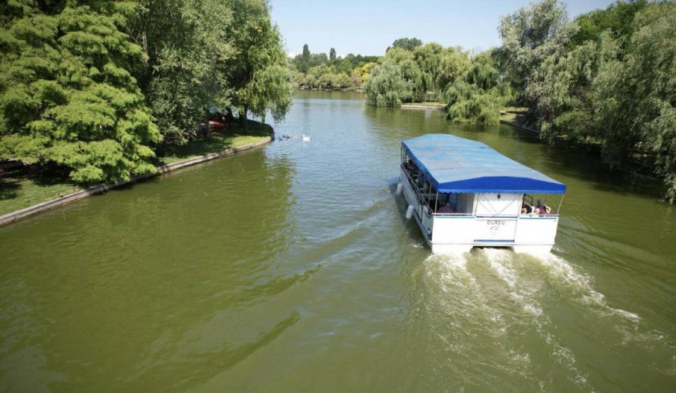 Plimbări gratuite cu vaporașul pe lacul IOR din București. Programul de funcționare în următoarele luni