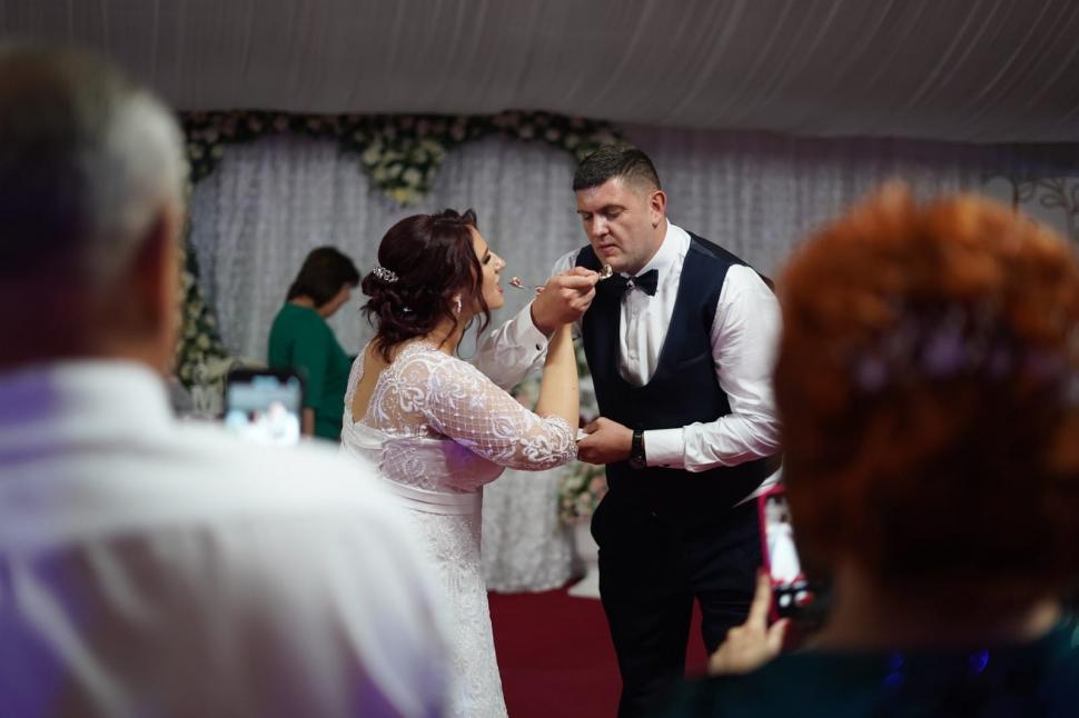 Robert, un tânăr asistent medical, s-a stins din viaţă fulgerător, sub ochii soţiei și copilului. Cu o zi în urmă fusese la Urgenţe, în Dâmboviţa 895173