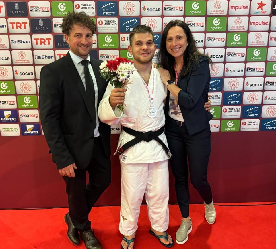 Alexandru Bologa, judoka nevăzător, aur la primul Grand Prix de judo al anului și calificare la Paris 2024 895587
