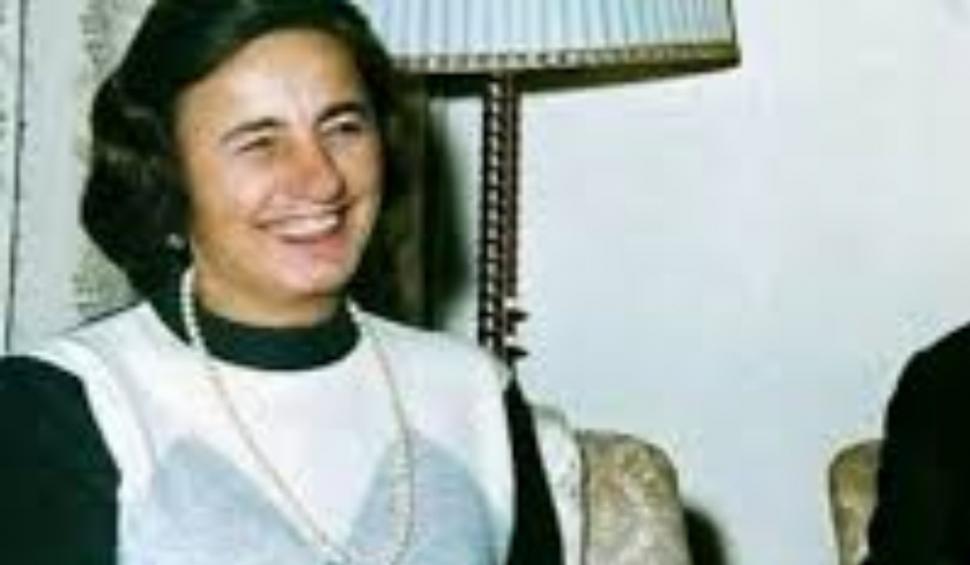 Imagini cu întâiul şi cel mai mare plagiat din istoria României. Cum a obţinut, de fapt, Elena Ceauşescu titlul de doctor inginer în chimie  895796