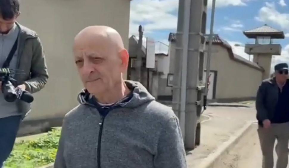 Imagini cu cel mai de temut criminal în serie din România, la ieșirea din închisoare. "Brancardierul morții" este acum liber 895917