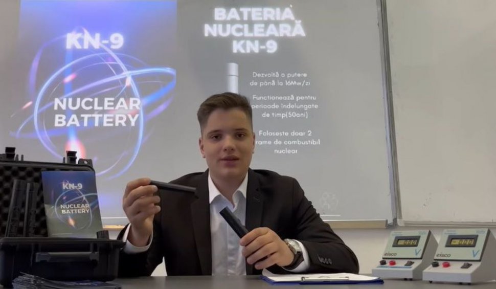Vladimir Vîrzob a lansat, la 15 ani, bateria nucleară KN-9. "Micul Einstein", înscris în campania Fundației Dan Voiculescu pentru Dezvoltarea României