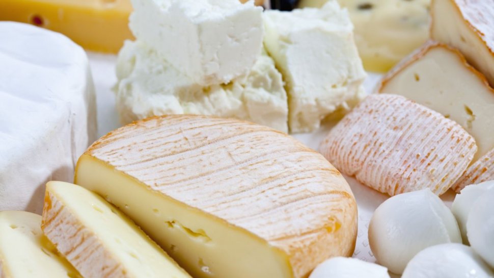Ce conține, de fapt, renumita brânză de Sibiu: ”Nici măcar în laborator nu putem detecta!”