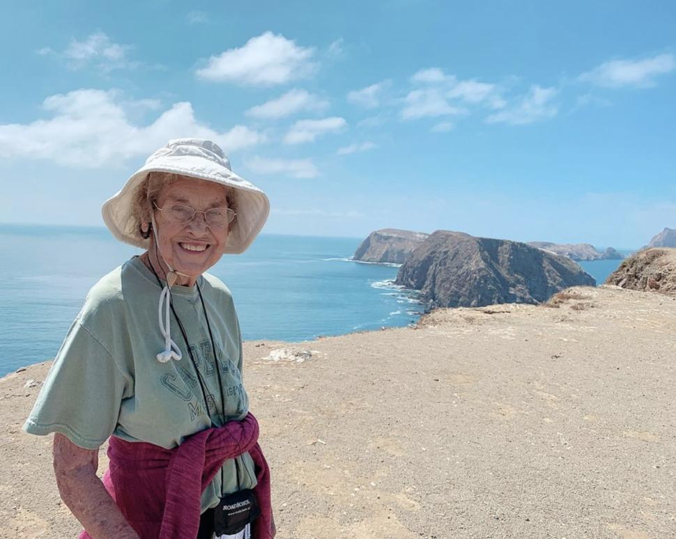 O bunicuță de 94 de ani, care nu a călătorit până la vârsta de 85, se plimbă acum în jurul lumii alături de nepotul său. ”M-am bucurat de fiecare clipă” 896604