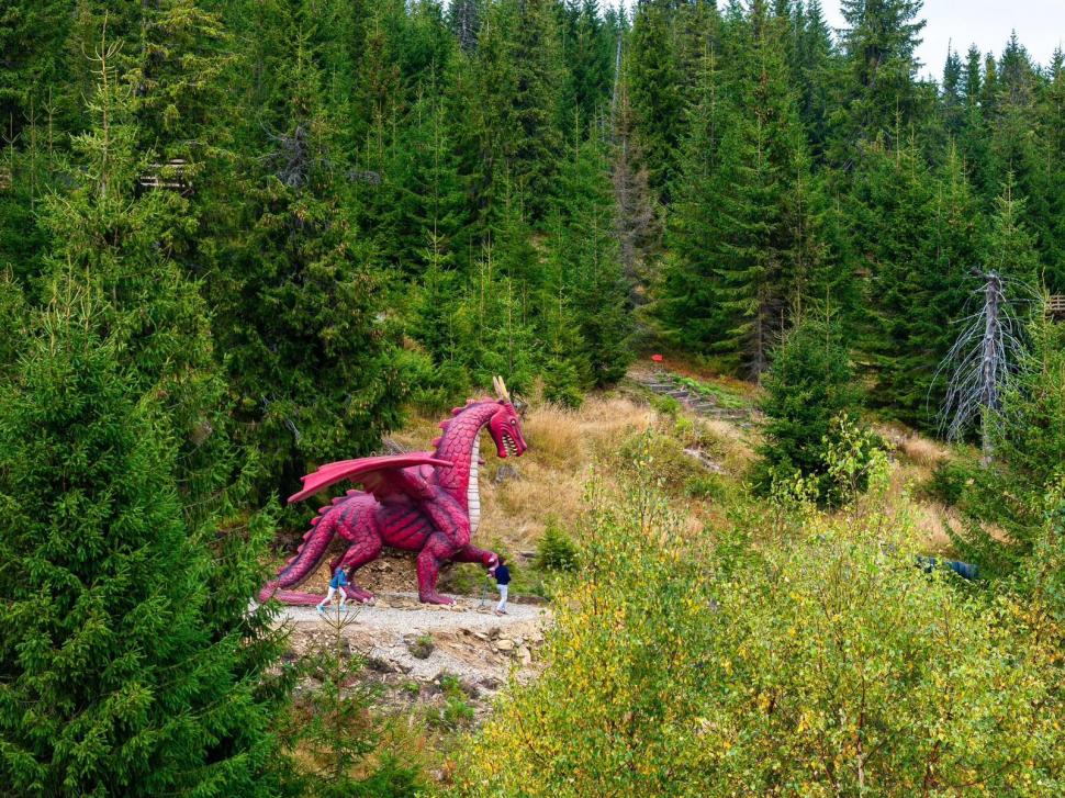 Cel mai mare "balaur" din Europa este în Apuseni | ”Muntele Basmelor” își deschide porțile 897040