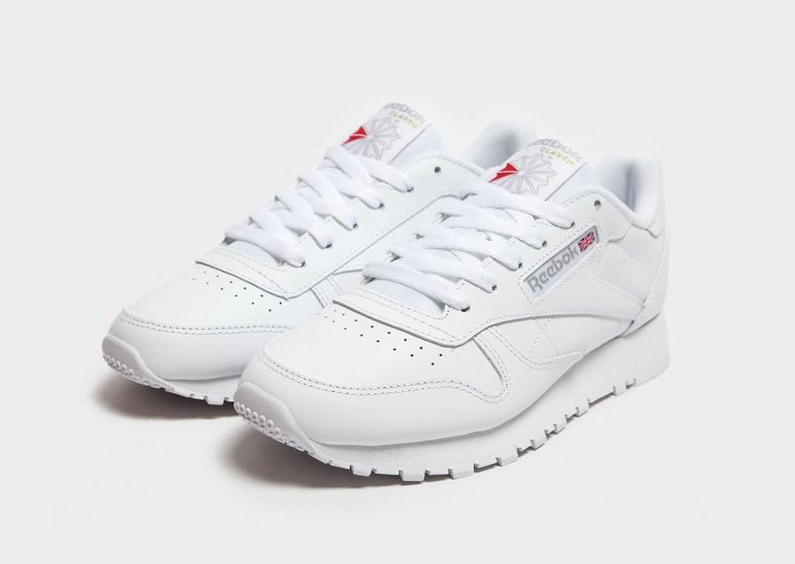 De la clasic la modern: descoperă stilurile de la Jordan, Fila şi Reebok 897151