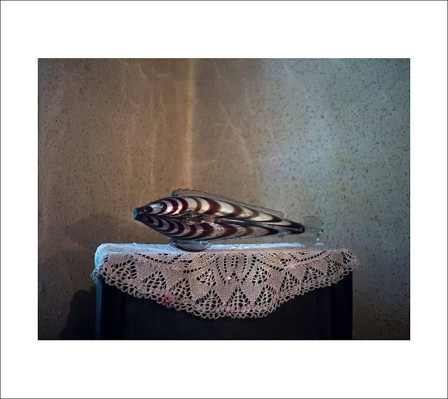 Prețul la care se vinde peștele de sticlă care se punea pe televizor | Bibeloul este o adevărată piesă de muzeu  897204