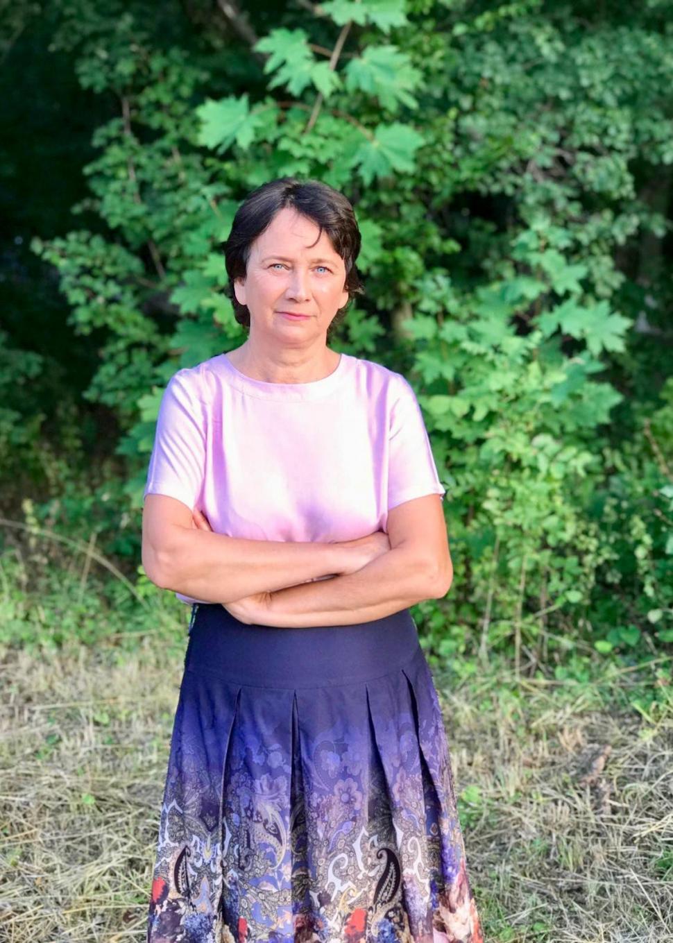 Ea este educatoarea care transformă copiii nevoiași de la sat, în oameni cu carte: "Îi îndemn mereu să își urmeze visurile, iar cheia este educația“ 897478