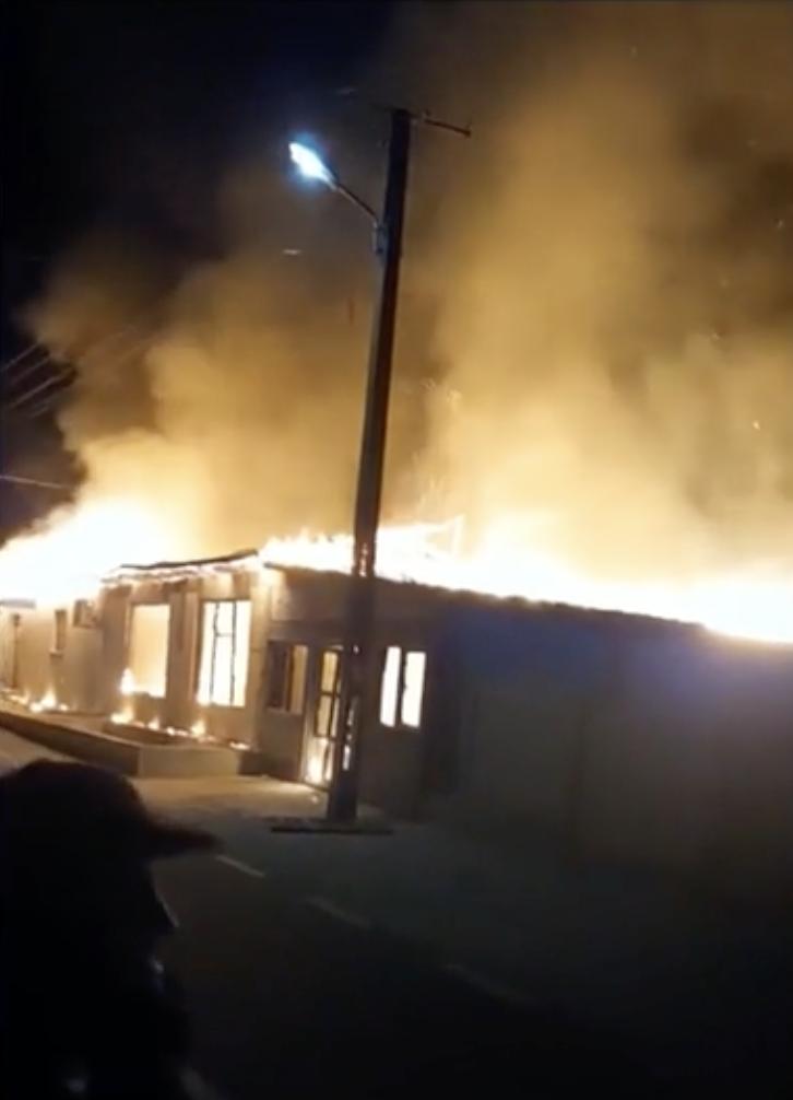 Descoperire macabră făcută de pompieri, după ce au fost chemați să stingă un incendiu devastator dintr-o locuință din Constanța 897668