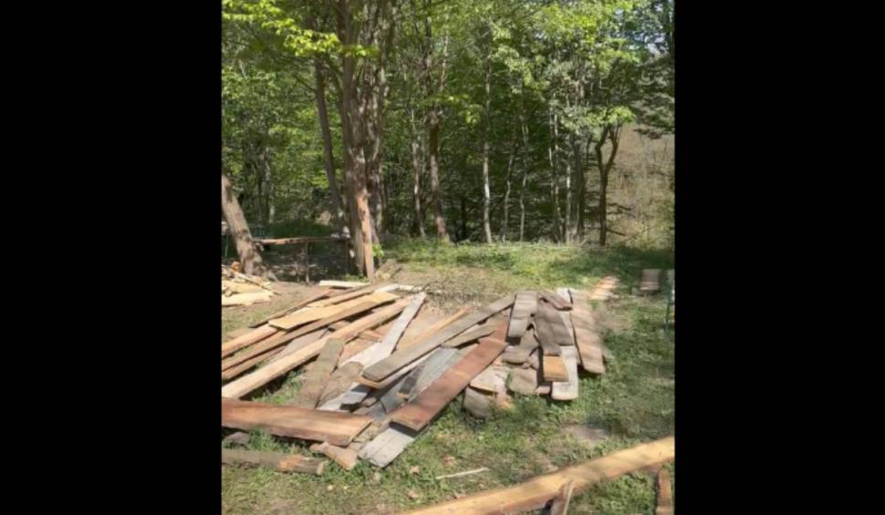 Aceasta este cabana în care Mihaela Bilic vrea să se mute până la Paște: "Nu am gaze, curent, apă. Îmi place mult" 898014