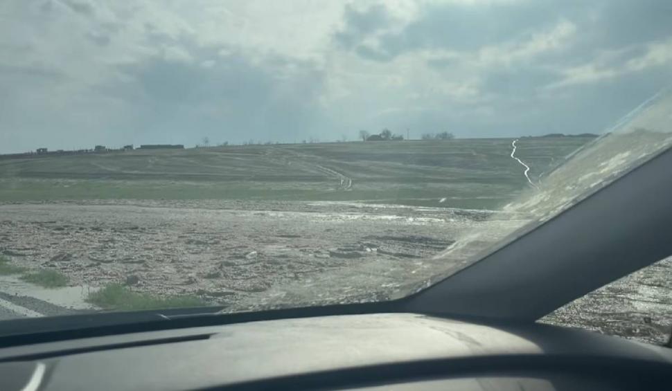 Imagini cu prăpădul din România după ce temperaturile au scăzut brusc: Grindină, puhoaie și vijelii 897994