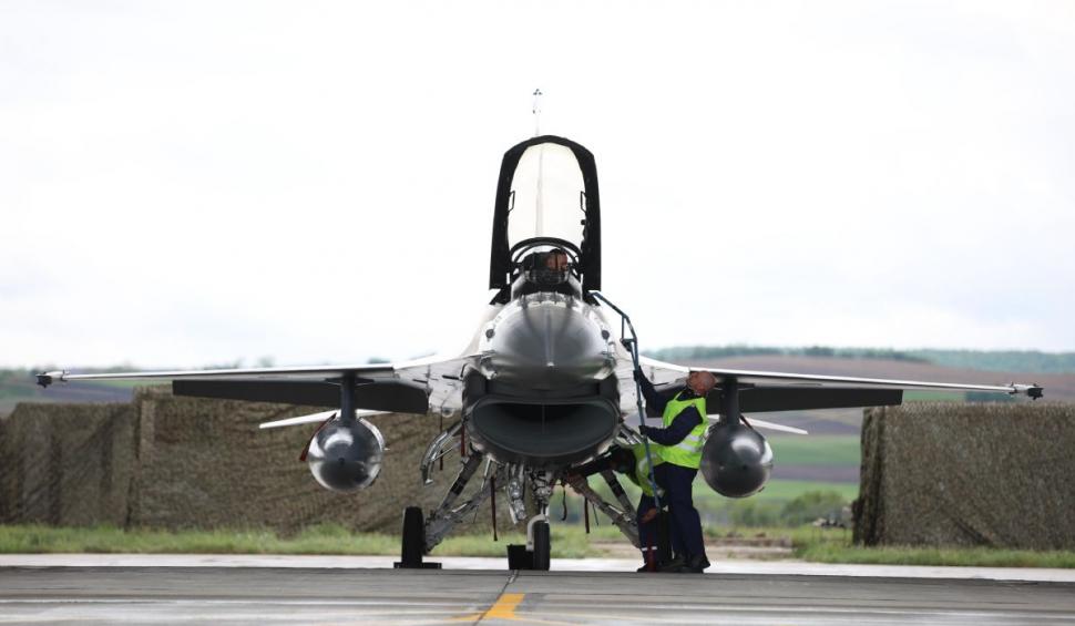Primele trei avioane F-16 achiziționate din Norvegia au aterizat la Câmpia Turzii 898292
