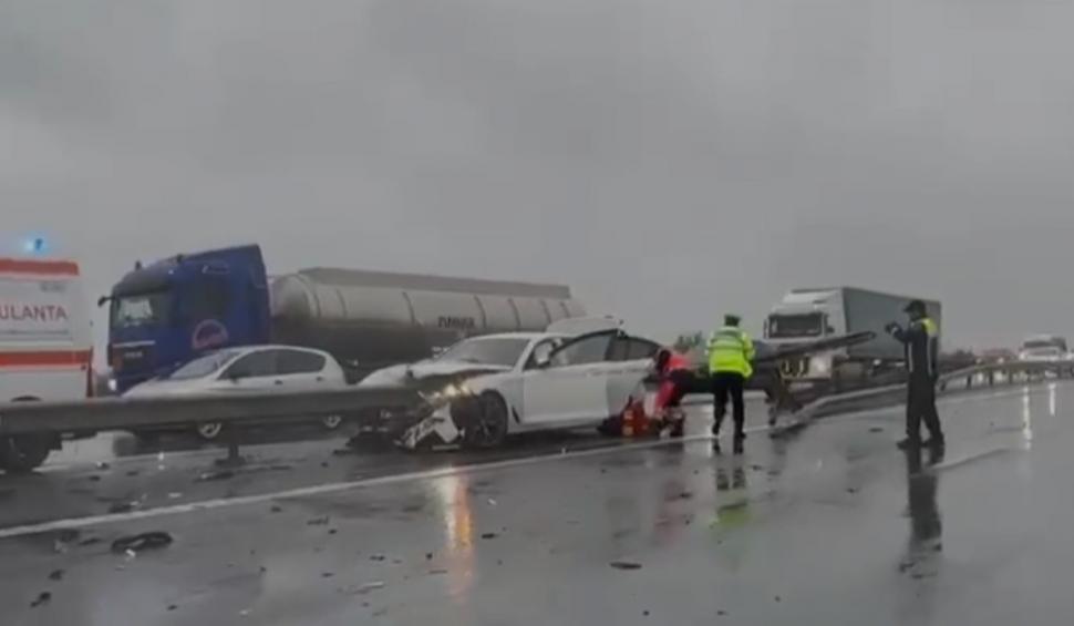 Accident mortal pe Autostrada A1. Un şofer şi-a pierdut viaţa în urma unui impact violent cu parapetul median 898913