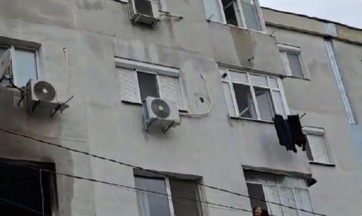 O femeie de 95 de ani a avut parte de un sfârșit cumplit, într-un apartament cuprins de flăcări, la Brăila 898815