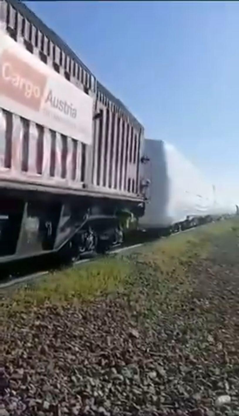 Noul metrou Metropolis a ajuns în Depoul Berceni din Bucureşti. Primele imagini cu garnitura şi noile dotări 899287