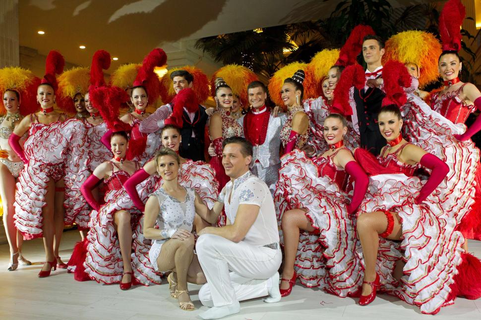 Şoc la Paris: A căzut morişca de vânt care decora cabaretul Moulin Rouge  899189