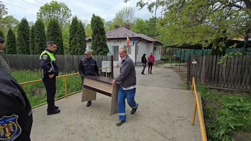 Blocurile de pe strada surpată din Slănic Prahova sunt evacuate chiar acum | Raed Arafat, decizie de ultimă oră 899266
