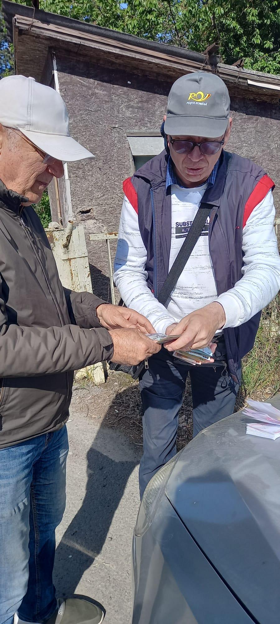 A început distribuirea pensiilor pe luna mai | Poşta Română, detalii de ultimă oră 899596