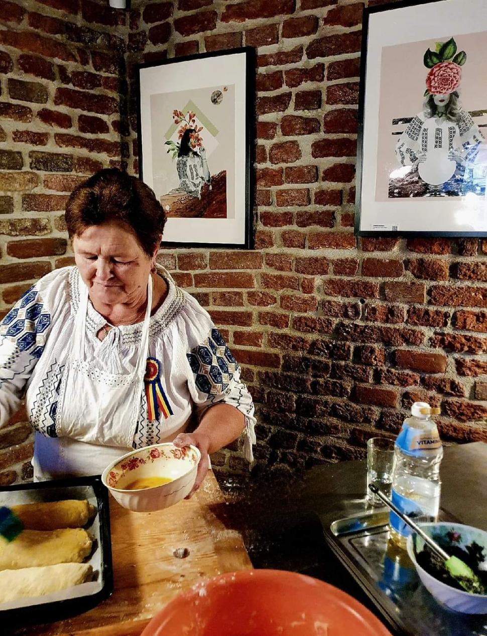 Brunch de post şi secretul ciorbei de miel | Tanti Emilia din Timiş, gospodina care i-a uimit cu mâncarea tradiţională pe turiştii străini 899256