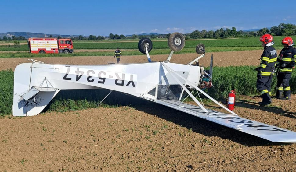 Accident aviatic în Alba. Un avion de mici dimensiuni a aterizat forțat 899759