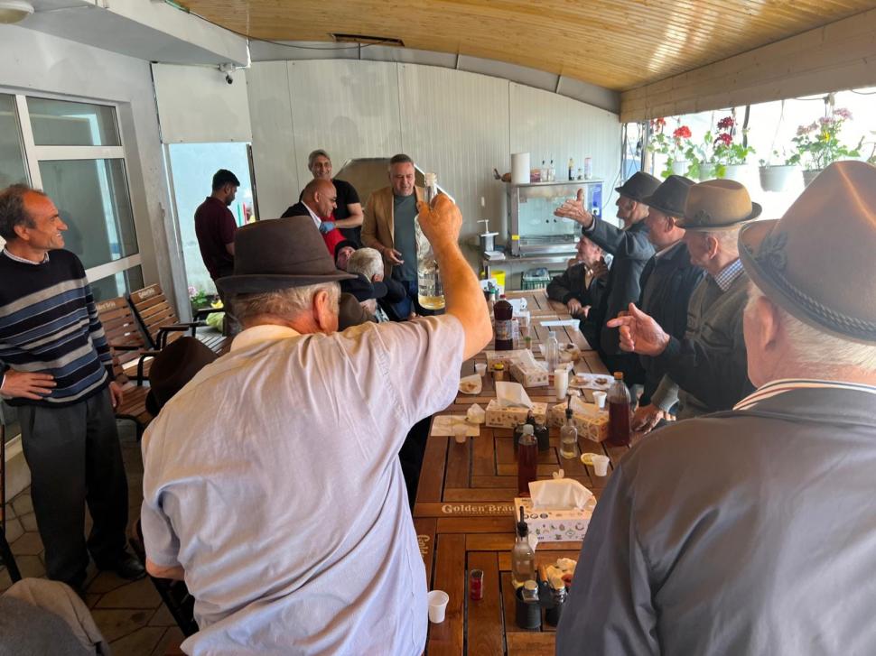 De ziua lui, ministrul Agriculturii, Florin Barbu, a fost alături de fermierii din Izbiceni, Olt 899730