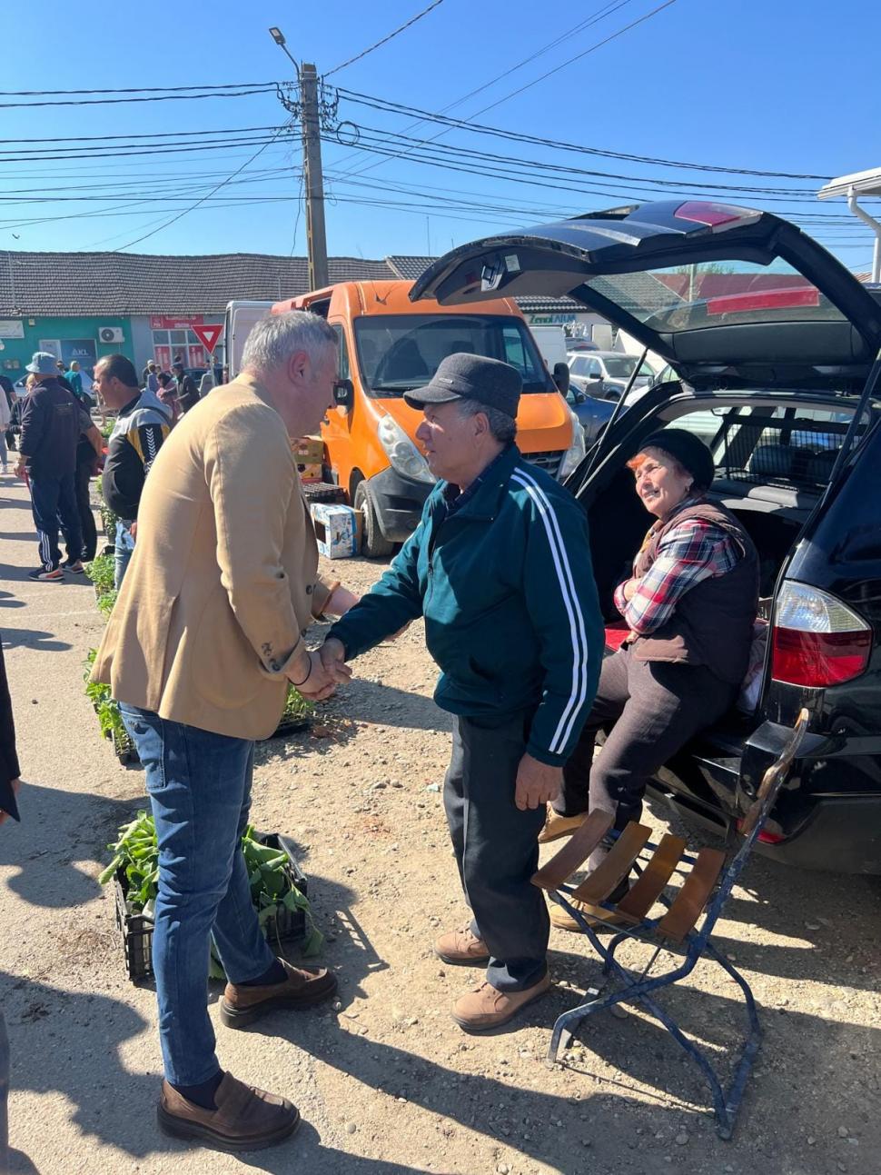 De ziua lui, ministrul Agriculturii, Florin Barbu, a fost alături de fermierii din Izbiceni, Olt 899736