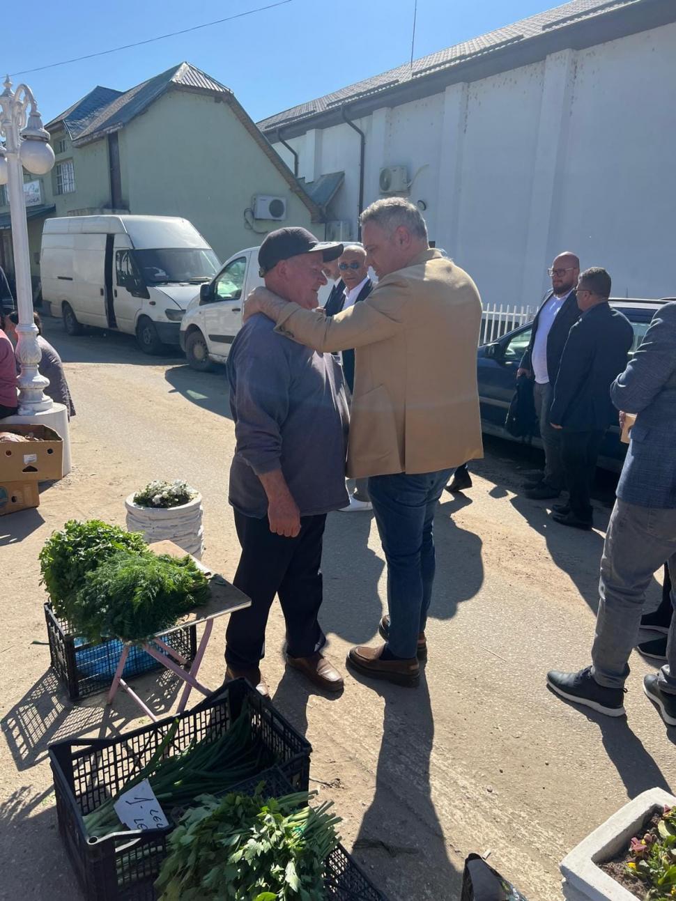 De ziua lui, ministrul Agriculturii, Florin Barbu, a fost alături de fermierii din Izbiceni, Olt 899743