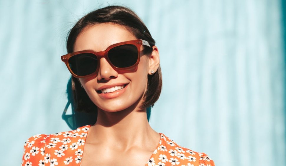 Detaliul banal pe care nu trebuie să-l ignorăm atunci când cumpărăm o pereche de ochelari de soare | Medic: "Aproximativ 50% dintre cancerele de piele sunt în această zonă"