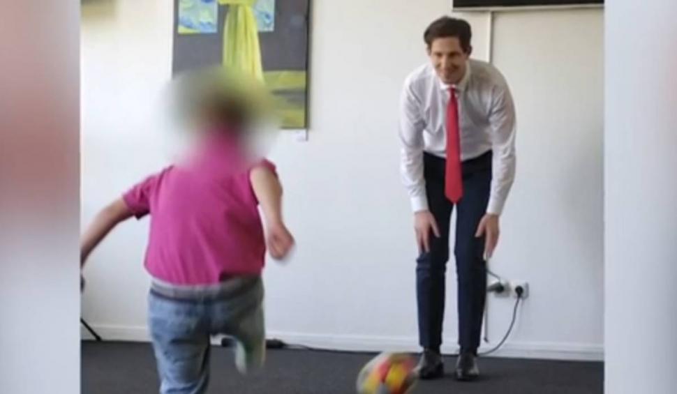 Primele imagini cu băiețelul de șase ani din Gorj care ar fi fost vândut de părinți în Germania 899969