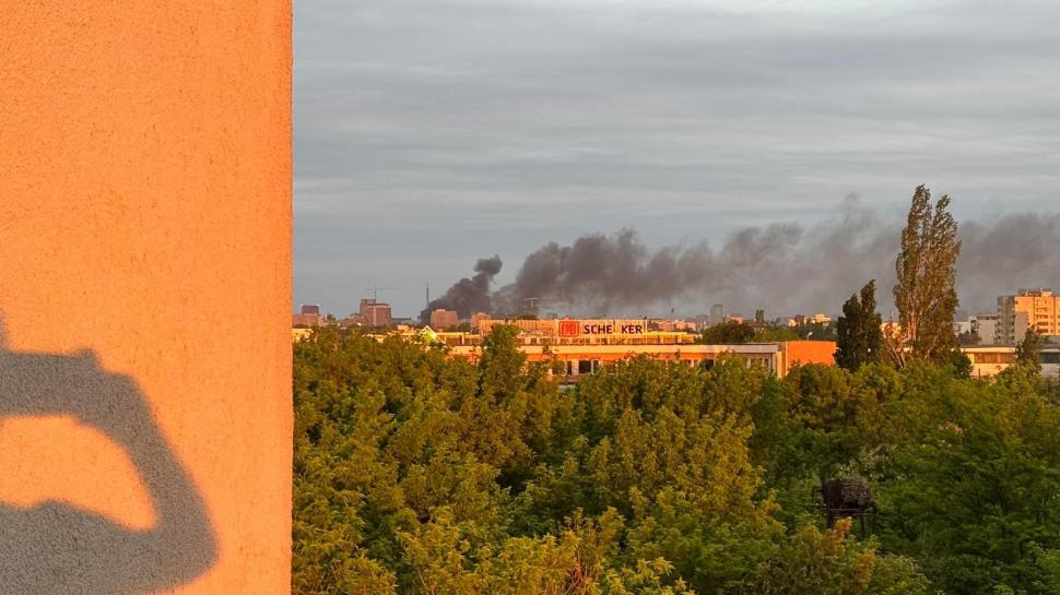 Incendiu puternic în București! Degajări mari de fum, după ce o hală a luat foc | S-a transmis mesaj RO-Alert: "Evitați zona!" 899989