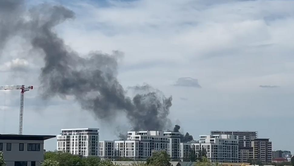 Lidia Buble a filmat îngrozită incendiul din nordul Bucureştiului: "Nimeni nu poate opri focul!" 899934