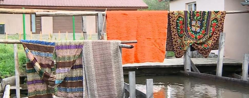 Vâltoarea, "mașina de spălat ecologică" care face concurență spălătoriilor: "Înainte de Paști, în special, multă lume vine să împrospăteze hainele, covoarele" 899799