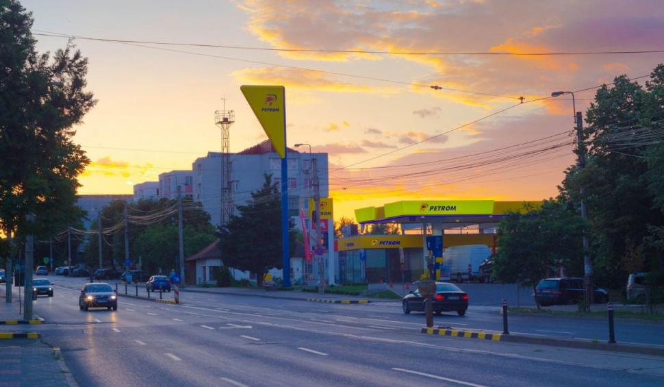 Benzina, mai scumpă decât motorina pentru a doua zi consecutiv. Prețul carburanților în România, astăzi, 30 aprilie 2024
