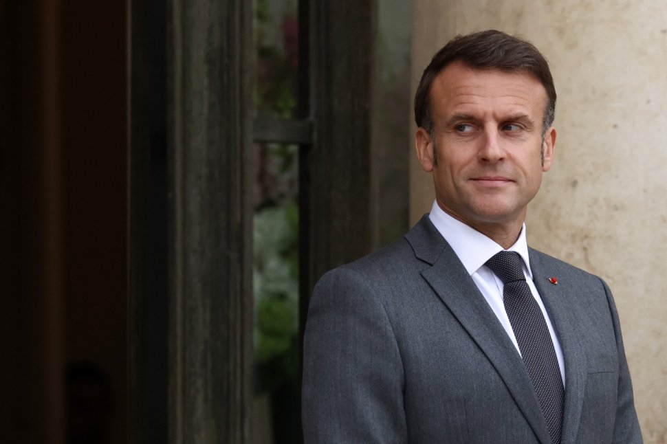 Radu Tudor: "Macron o face din ce în ce mai lată"