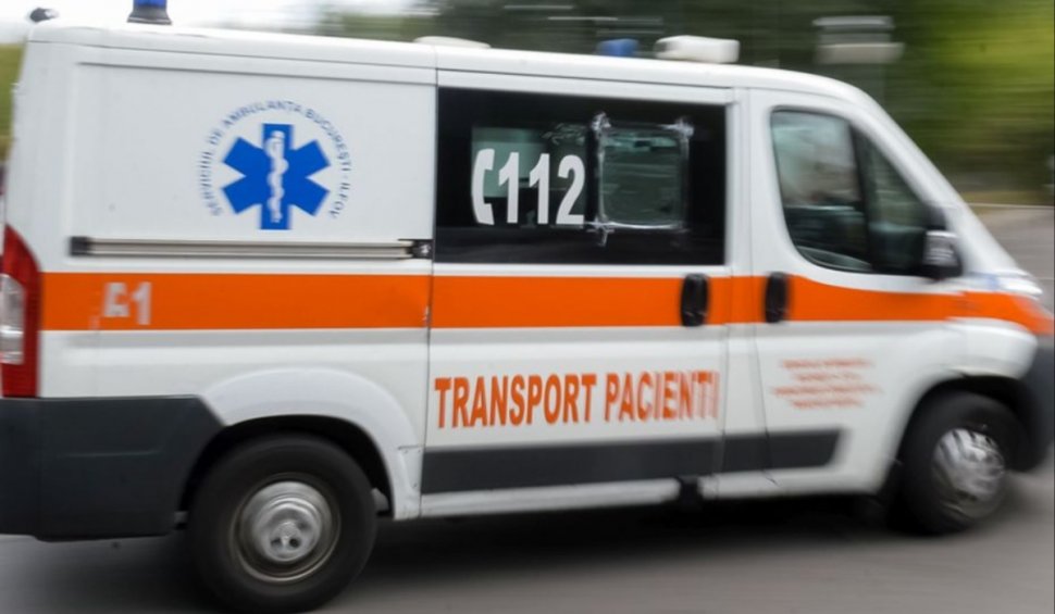 Accident grav, cu cinci victime, între care doi copii, în Mureș. Circulația este complet blocată