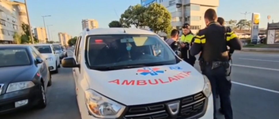 Circ după ce un şofer de ambulanţă a fost prins băut la volan, în Constanţa: "Toţi aveţi o mamă!"