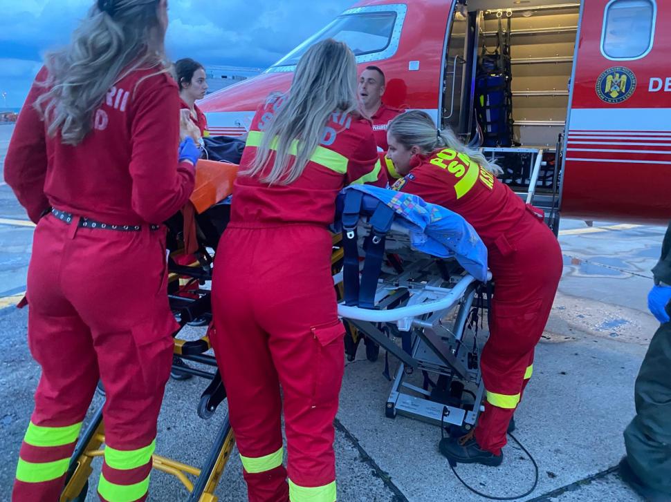 Florin Piersic, transferat cu avionul SMURD, de la Cluj-Napoca la București, după operația la inimă 901145