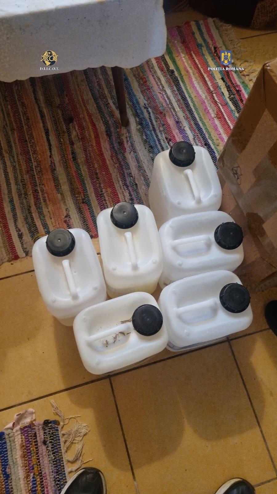 Fabrică ilegală de substanțe dopante, descoperită de polițiști, în Argeș | Prejudiciu de 2,1 milioane de euro 901526