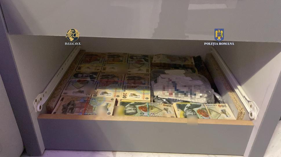 Fabrică ilegală de substanțe dopante, descoperită de polițiști, în Argeș | Prejudiciu de 2,1 milioane de euro 901529