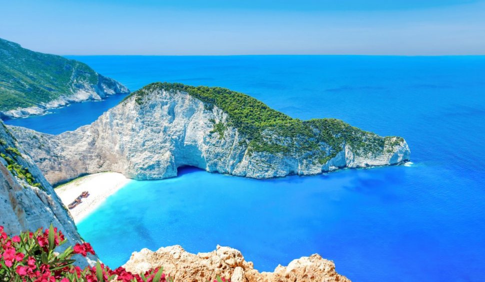 Plaja din Grecia care rămâne închisă și vara aceasta. Locul este iubit de mulți români