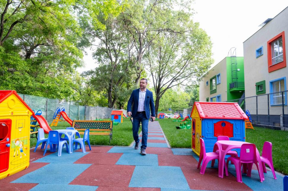 Prima creșă construită de la zero, în ultimii 46 de ani, a fost deschisă în Sectorul 6 din Bucureşti 901461